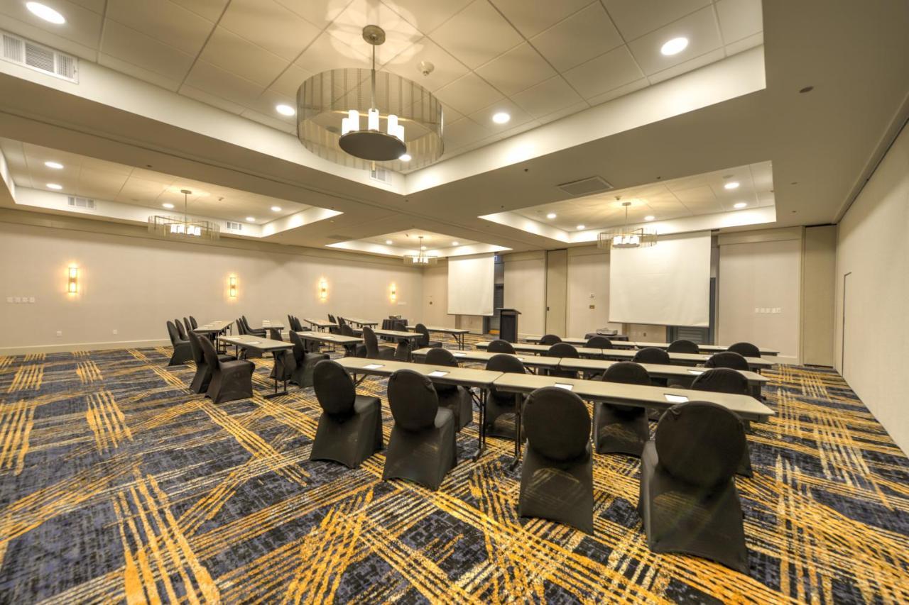 Crowne Plaza Jacksonville Airport By Ihg Exterior photo